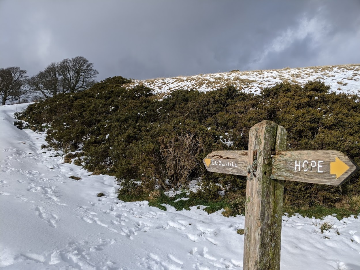 towards-Losehill-snow